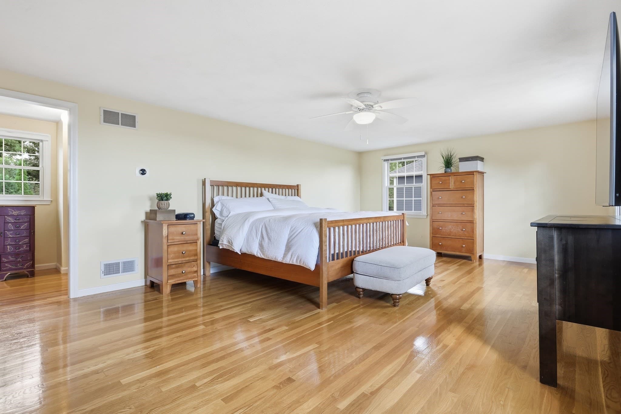 Single Family Residence at 44 Raffaele Drive, Waltham MA 02452, Waltham, photo 15 of 30