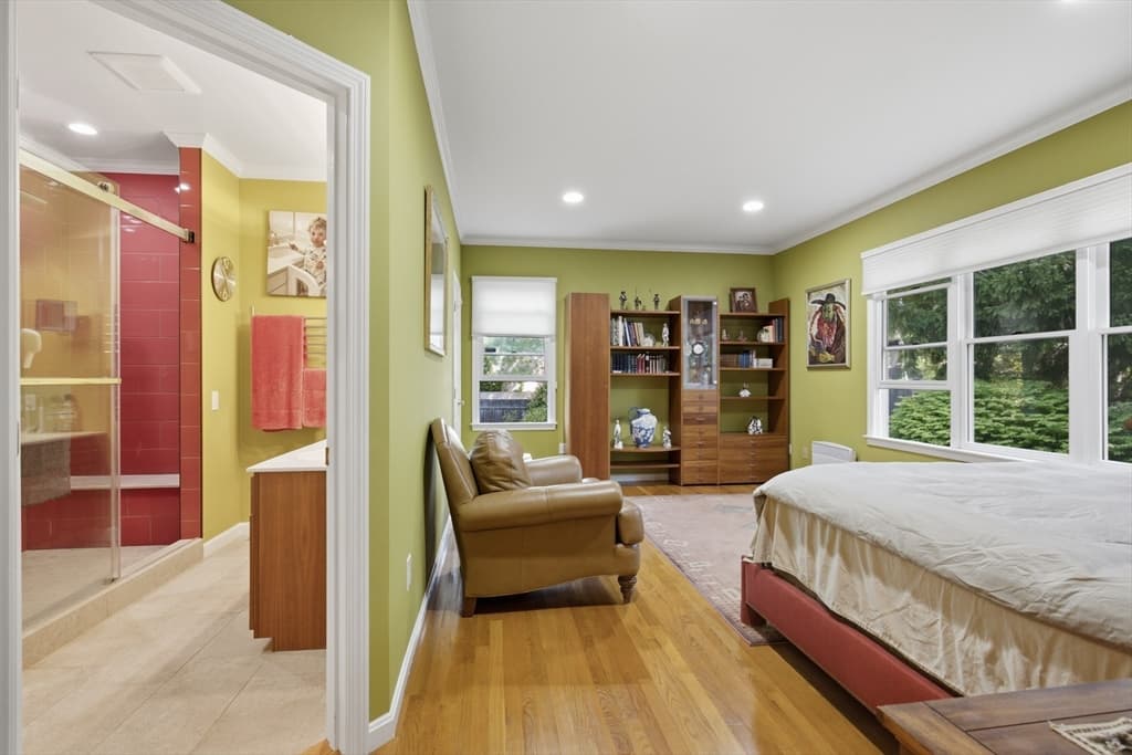 Condominium at 51 Florence St # 51, Newton MA 02467, Newton, photo 10 of 27