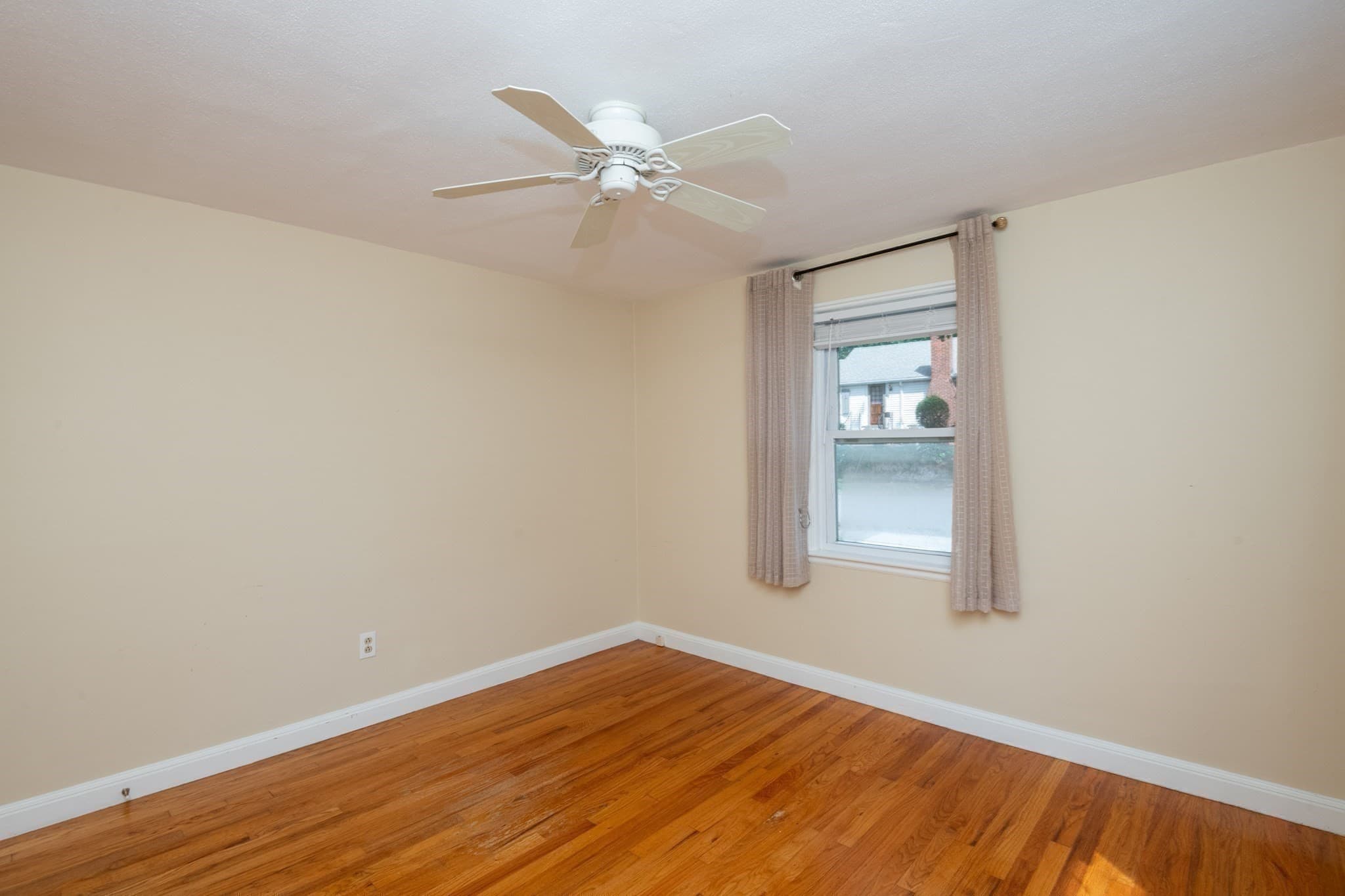 Single Family Residence at 19 Penny Lane, Stoneham MA 02180, Stoneham, photo 16 of 30