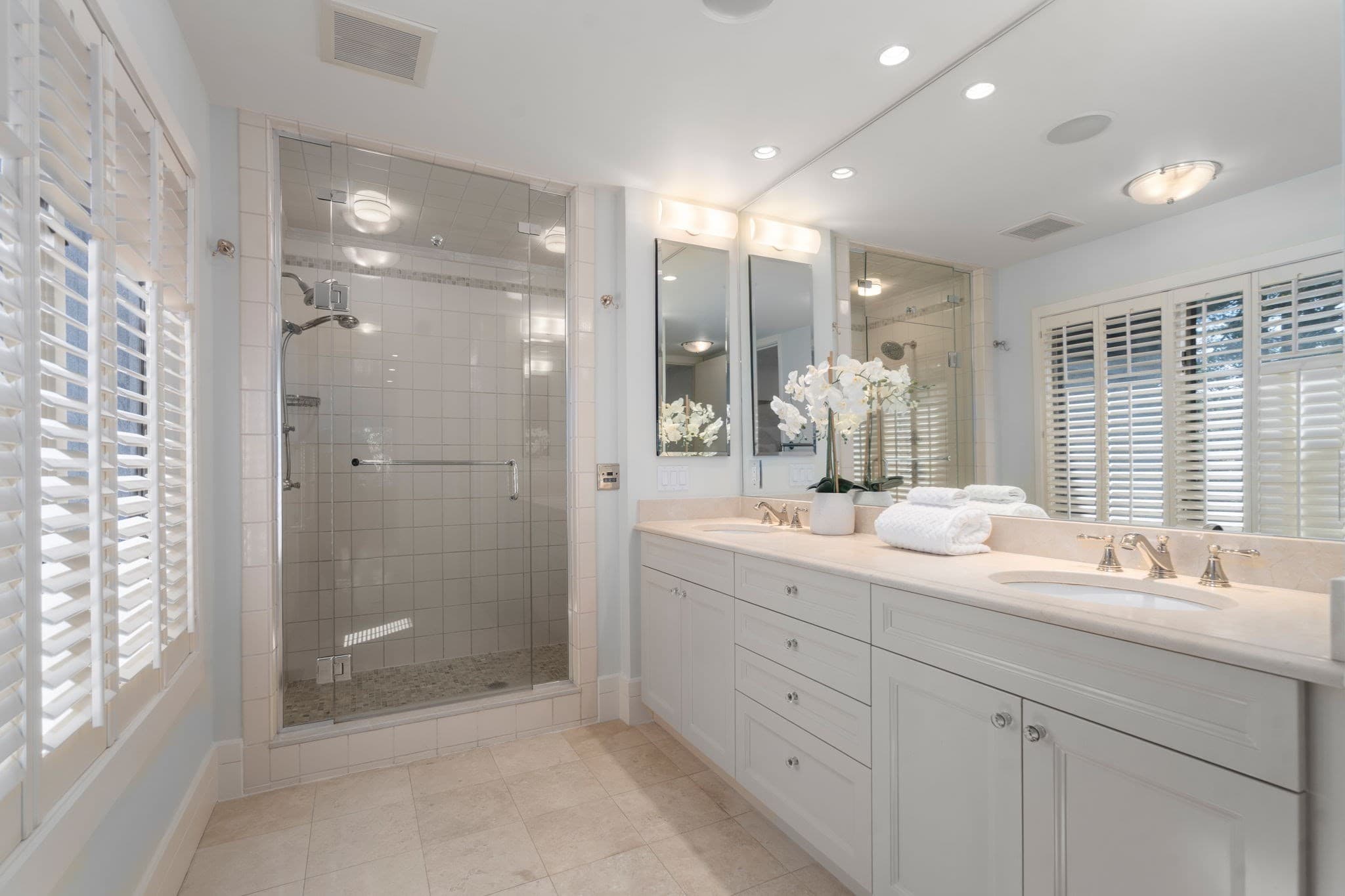 Condominium at 279 Nahanton St # 279, Newton MA 02459, photo 20 of 41