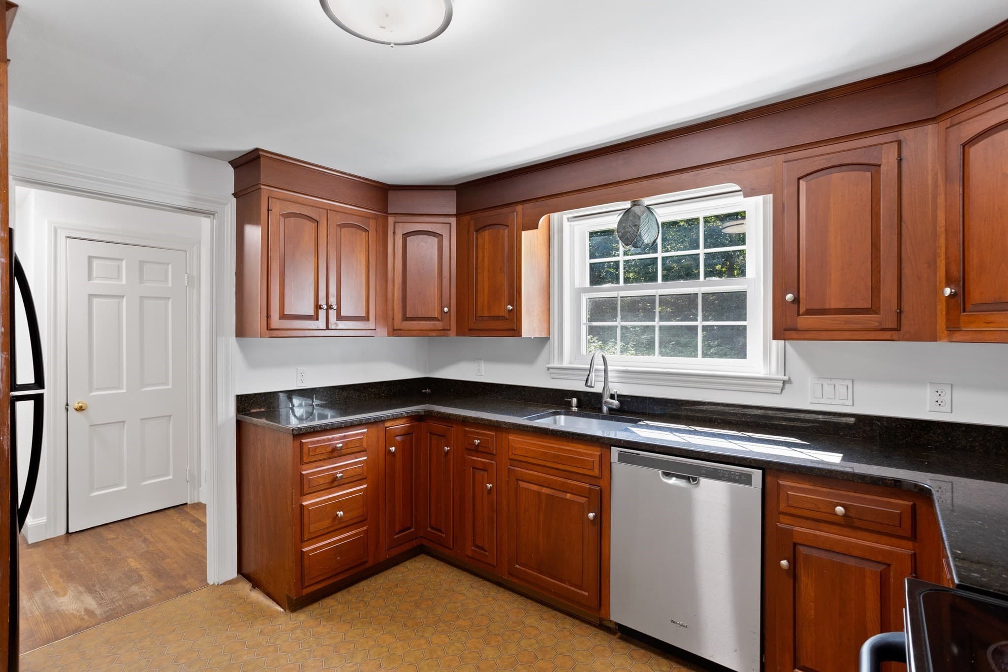 Single Family Residence at 4 Meadowbrook Rd, Dover MA 02030, Dover, photo 9 of 27