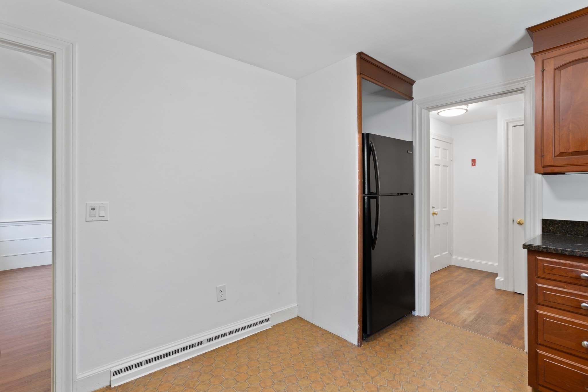 Single Family Residence at 4 Meadowbrook Rd, Dover MA 02030, Dover, photo 11 of 27