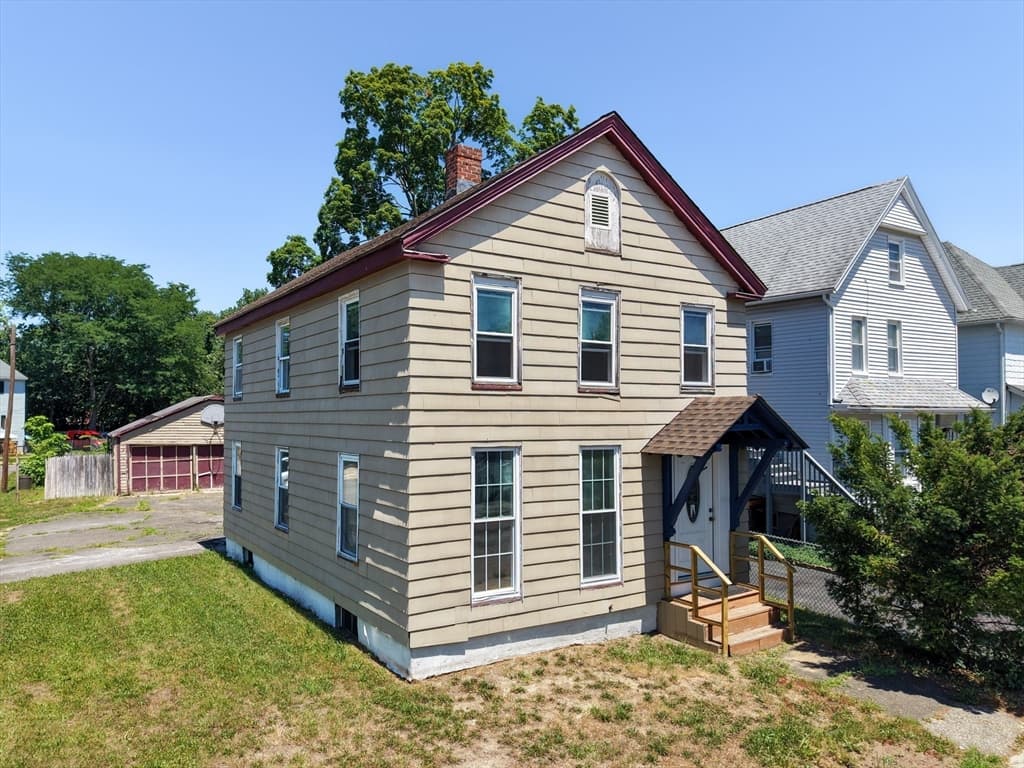 Single Family Residence at 68 Ashley St, Springfield MA 01105, Springfield, photo 17 of 24