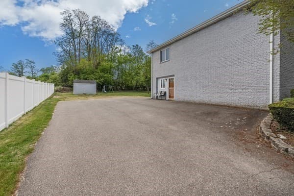 Single Family Residence at 394 Lees River Avenue, Somerset MA 02725, photo 7 of 34