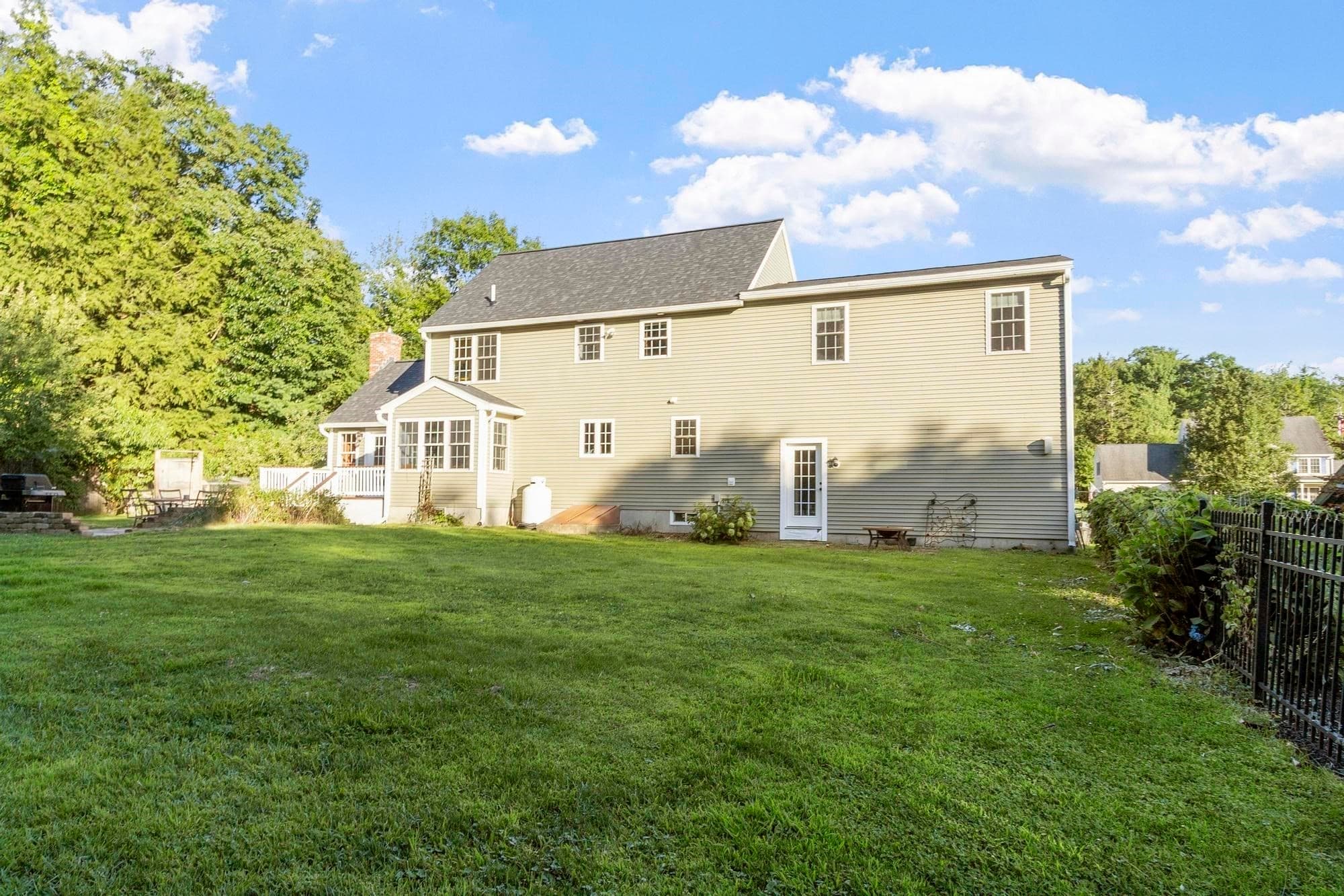 Single Family Residence at 89 Miles Rd, Athol MA 01331, photo 9 of 42