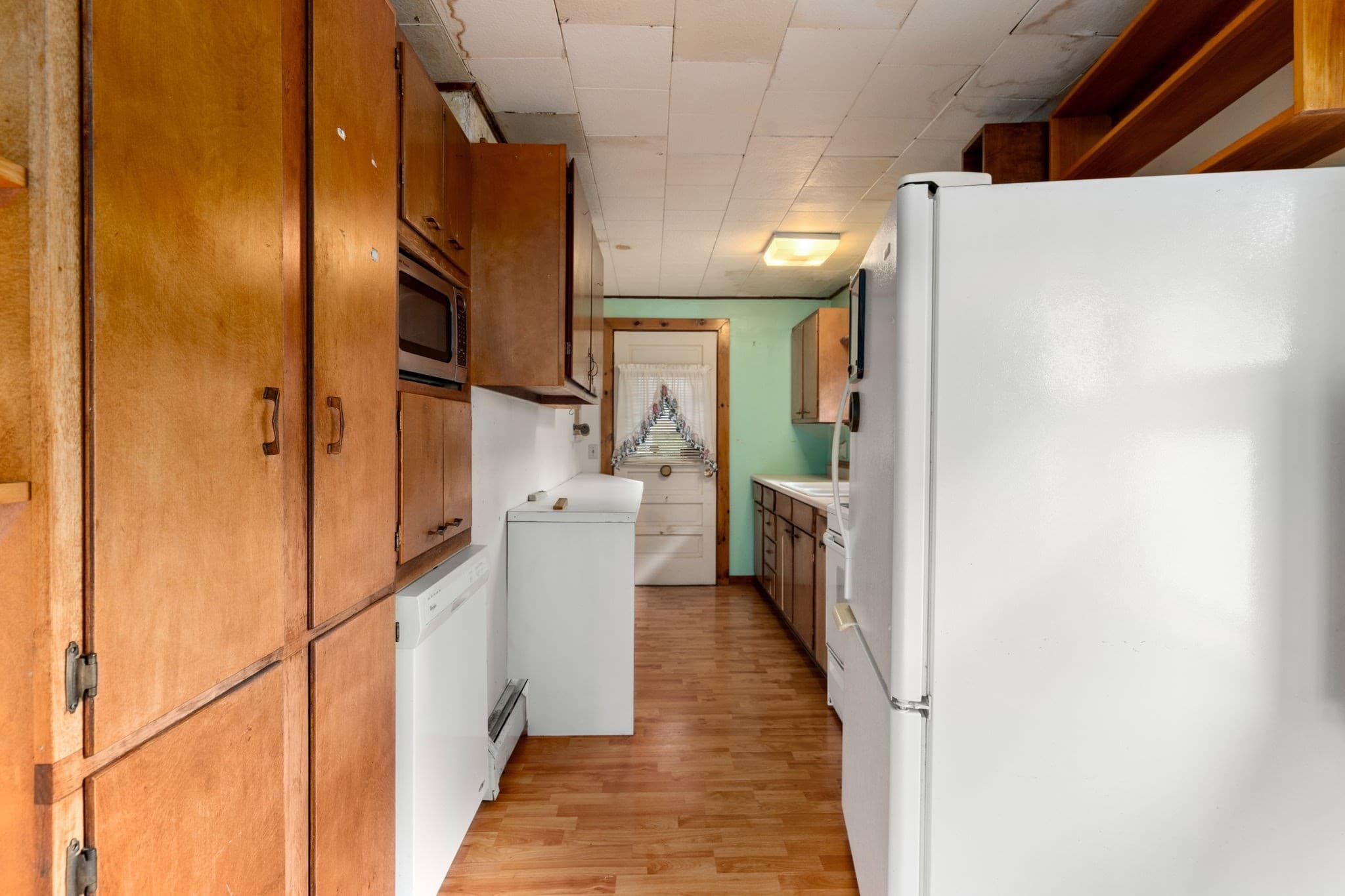 3 Family at 44 Grove St, Leicester MA 01524, photo 17 of 26