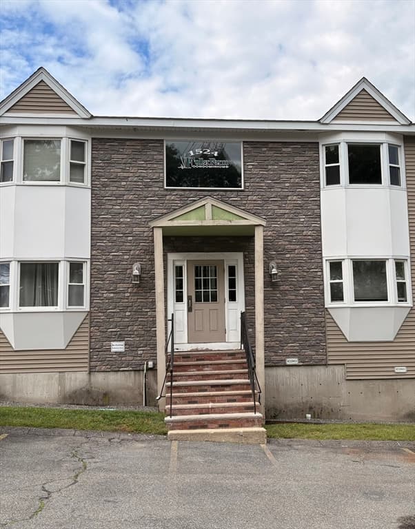 1524 Gorham St # 104, Lowell MA 01852