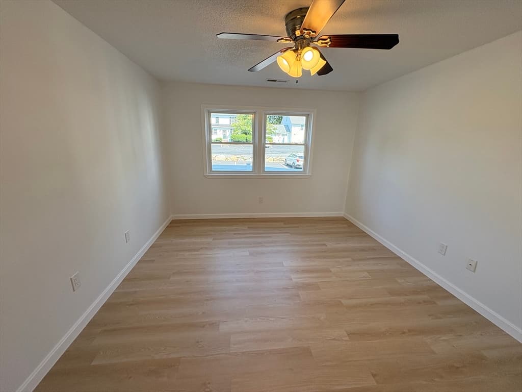 Condominium at 1524 Gorham St # 104, Lowell MA 01852, Lowell, photo 8 of 12