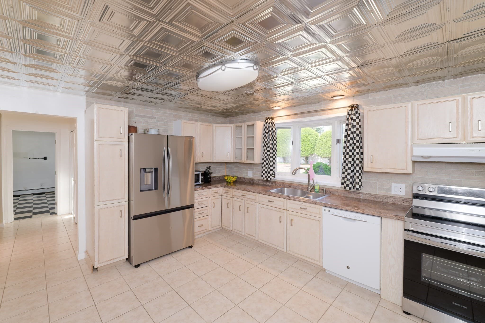 Single Family Residence at 11 Pitt Rd., Framingham MA 01701, Framingham, photo 8 of 41