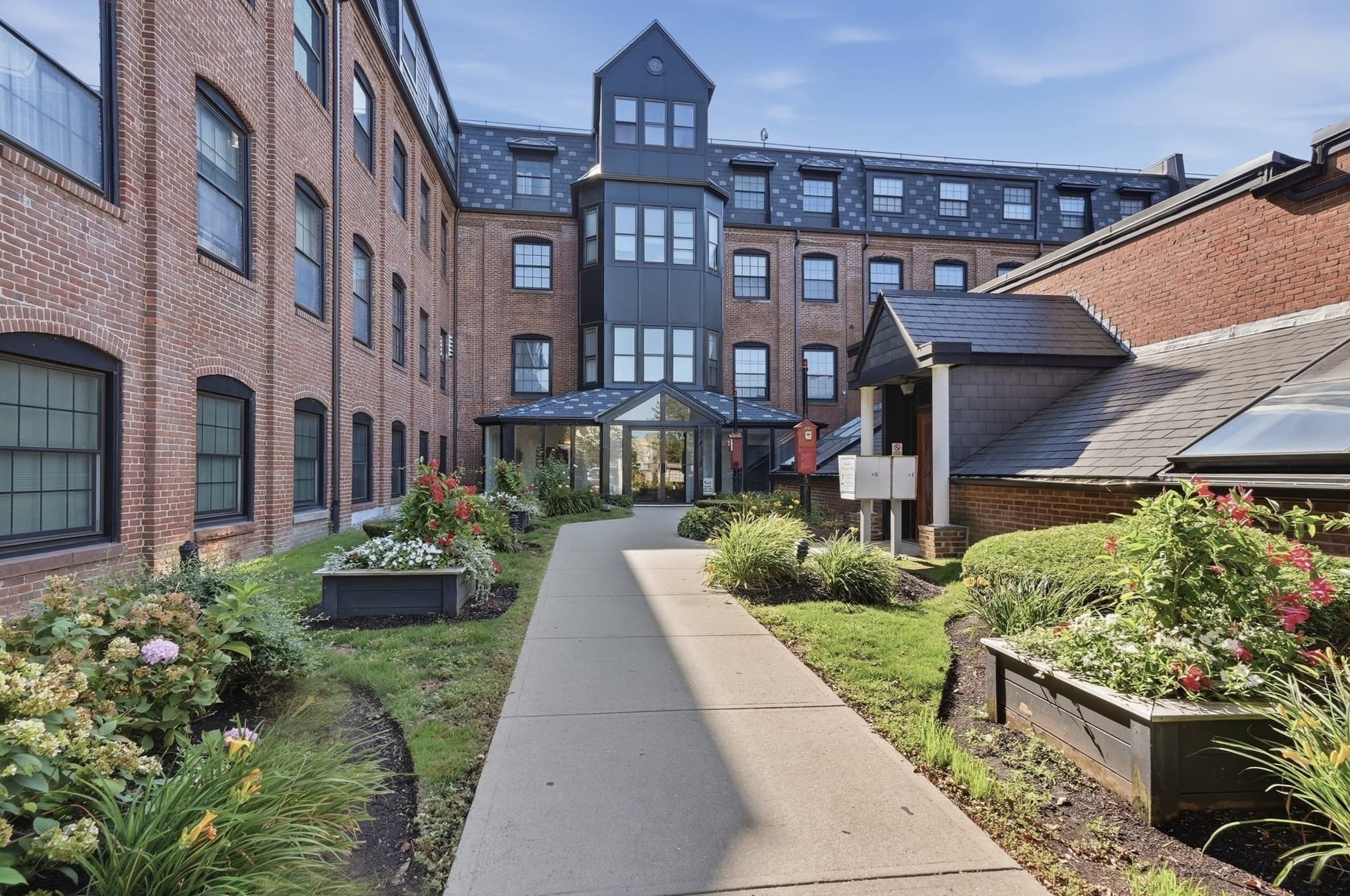 21 Linden St # 421, Quincy MA 02170