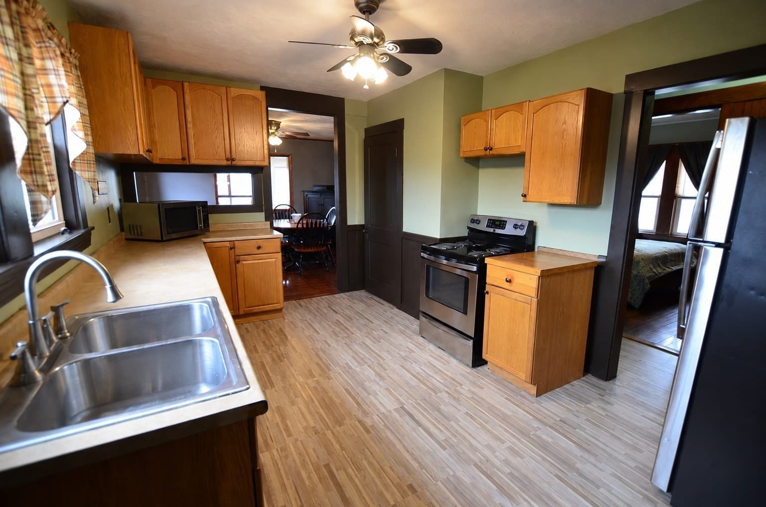 Single Family Residence at 21 Avalon St, Stoughton MA 02072, Stoughton, photo 3 of 15