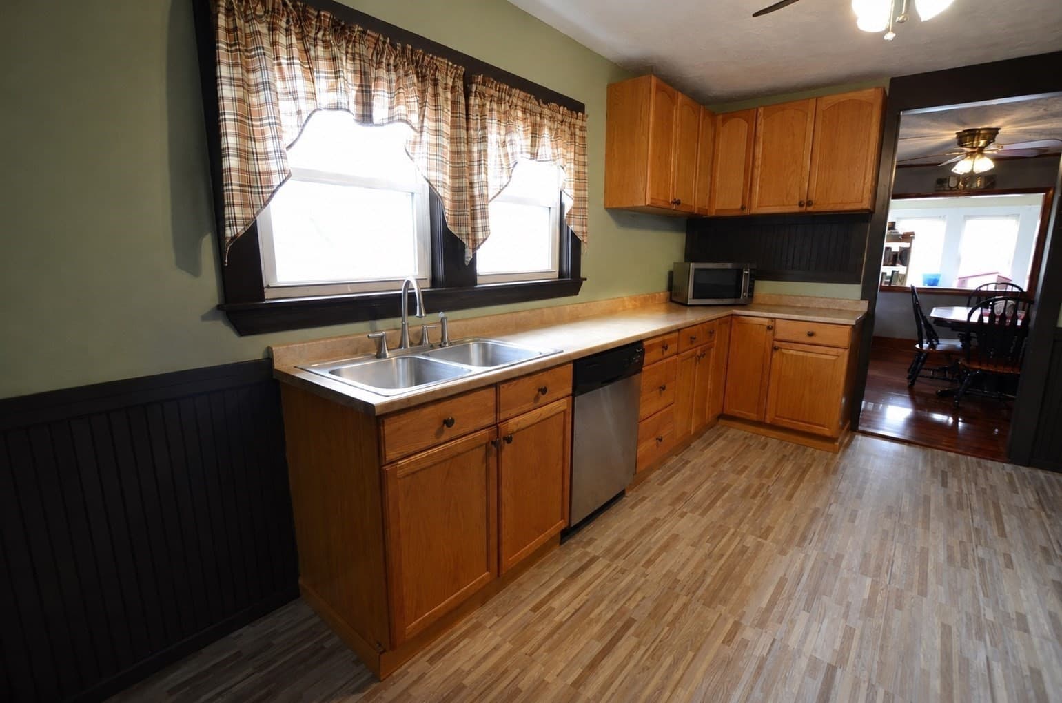 Single Family Residence at 21 Avalon St, Stoughton MA 02072, Stoughton, photo 4 of 15