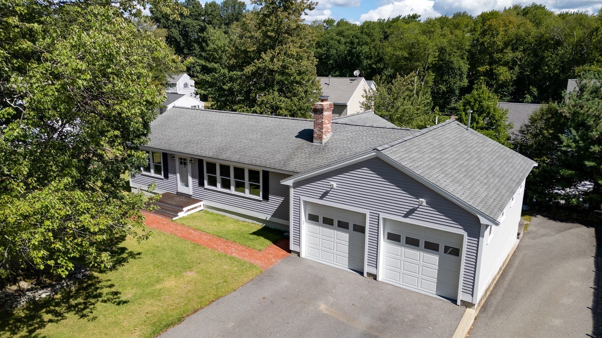 32 Lantern Ln, Burlington MA 01803