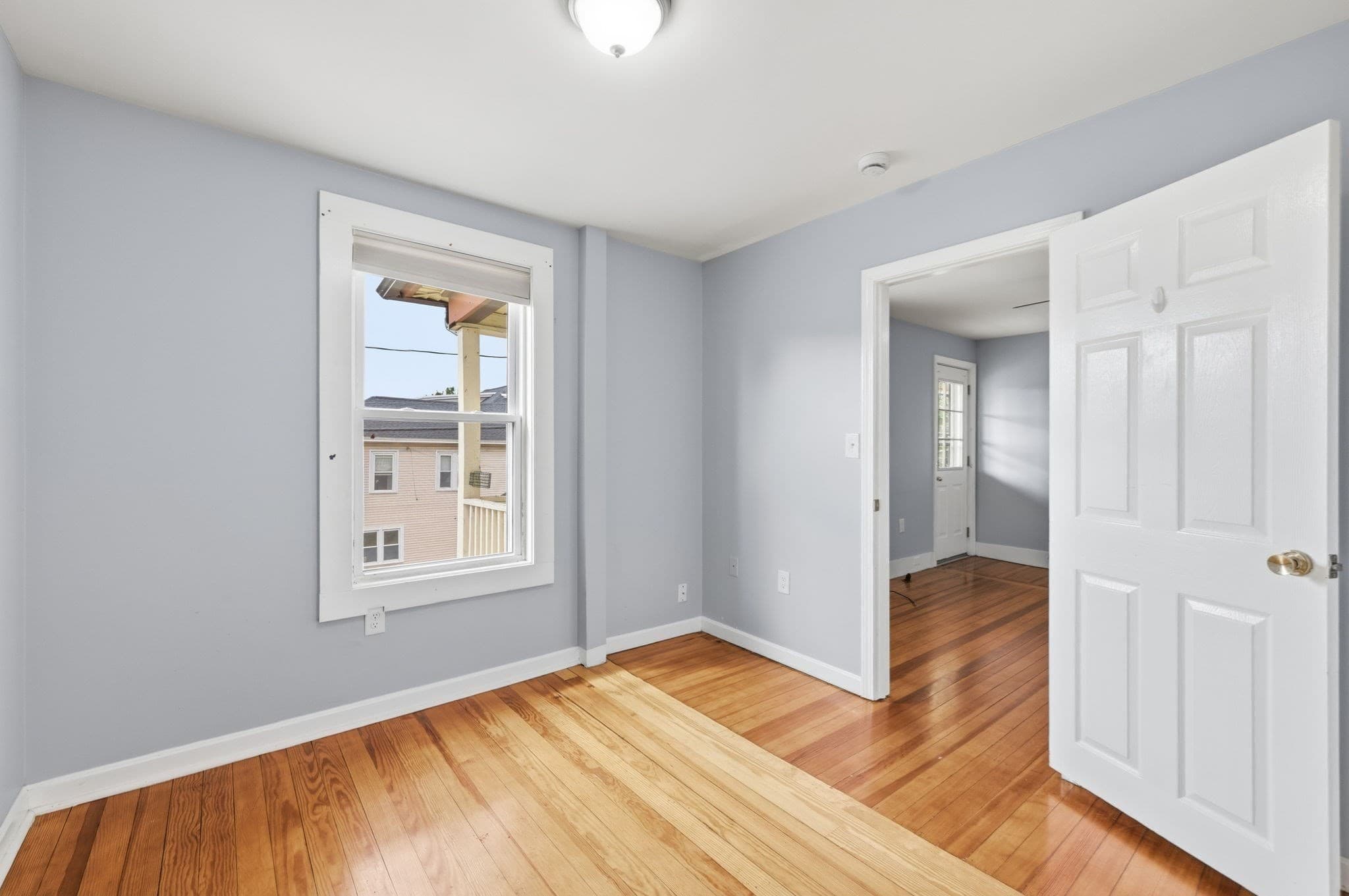 4 Family at 941 Lakeview Ave, Lowell MA 01850, Lowell, photo 27 of 39