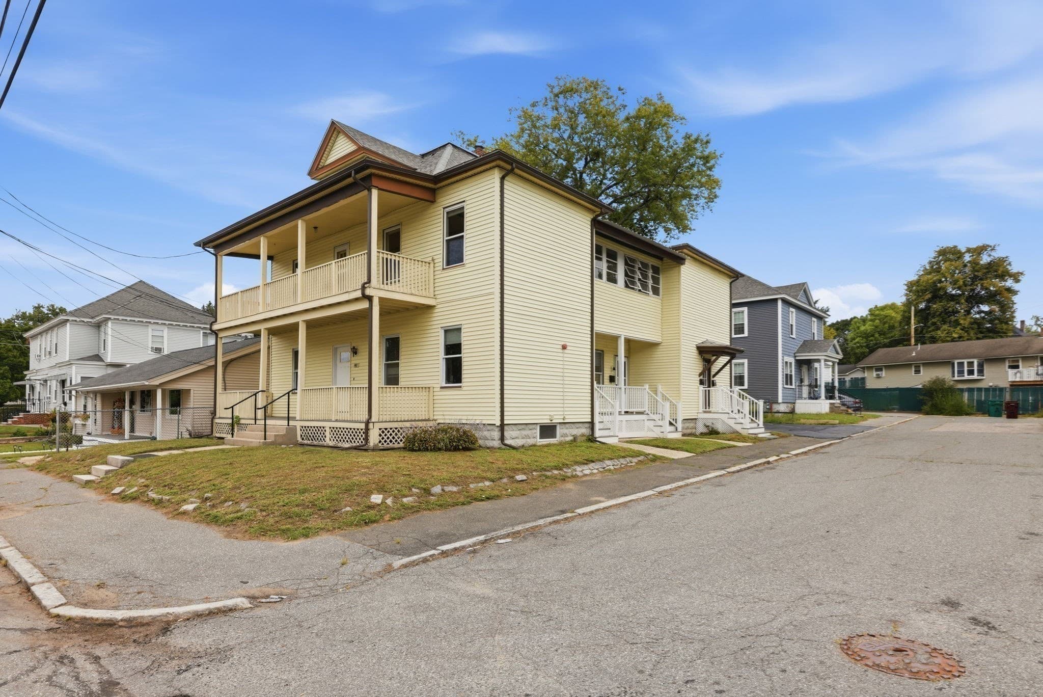 4 Family at 941 Lakeview Ave, Lowell MA 01850, Lowell, photo 31 of 39