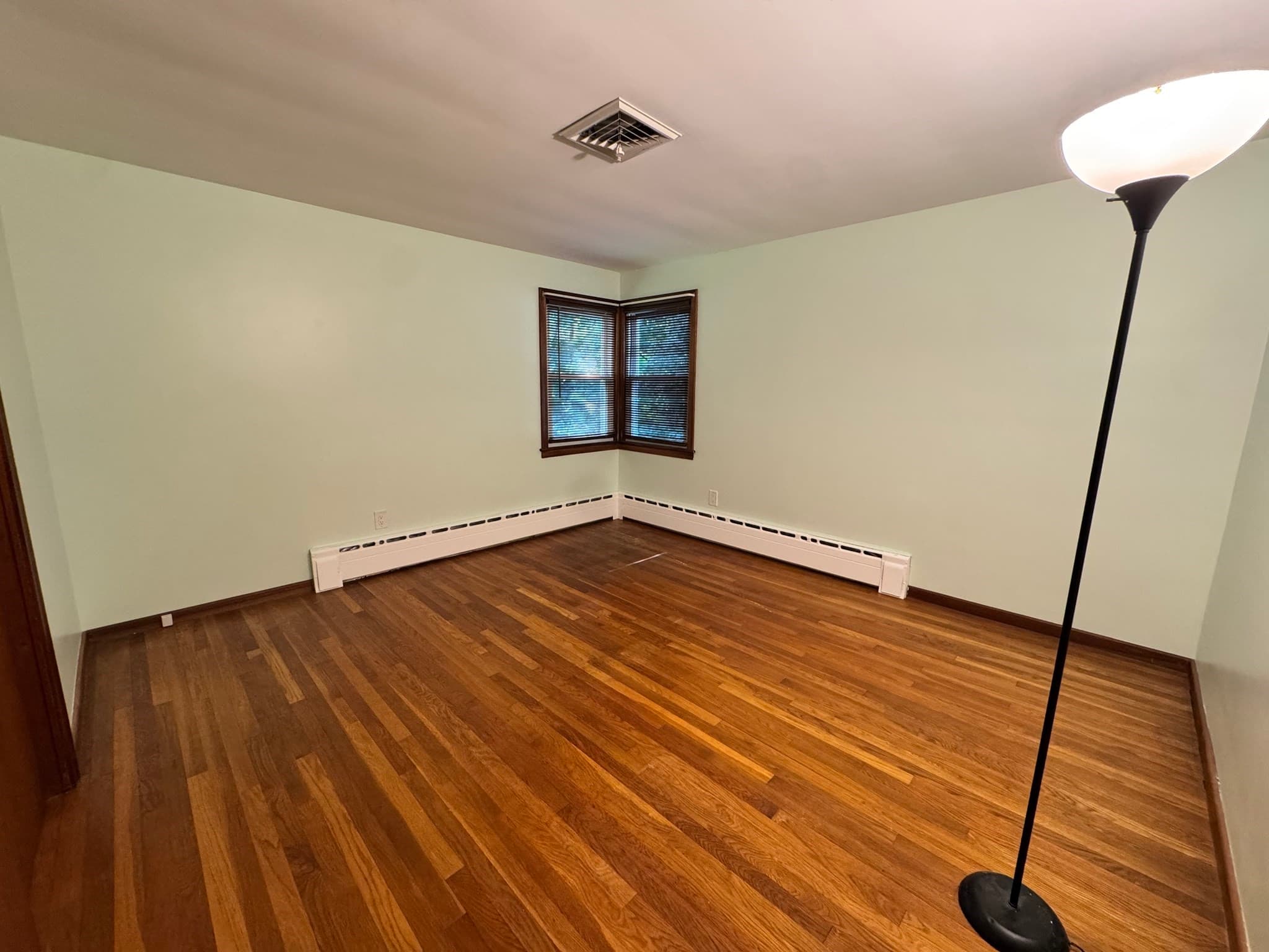 Single Family Residence at 56 Valleyview Rd, Leominster MA 01453, photo 9 of 28