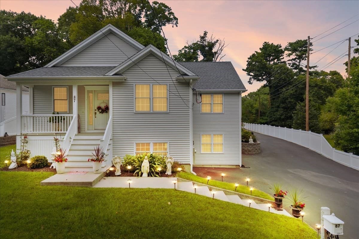87 Kilmer Ave, Taunton MA 02780