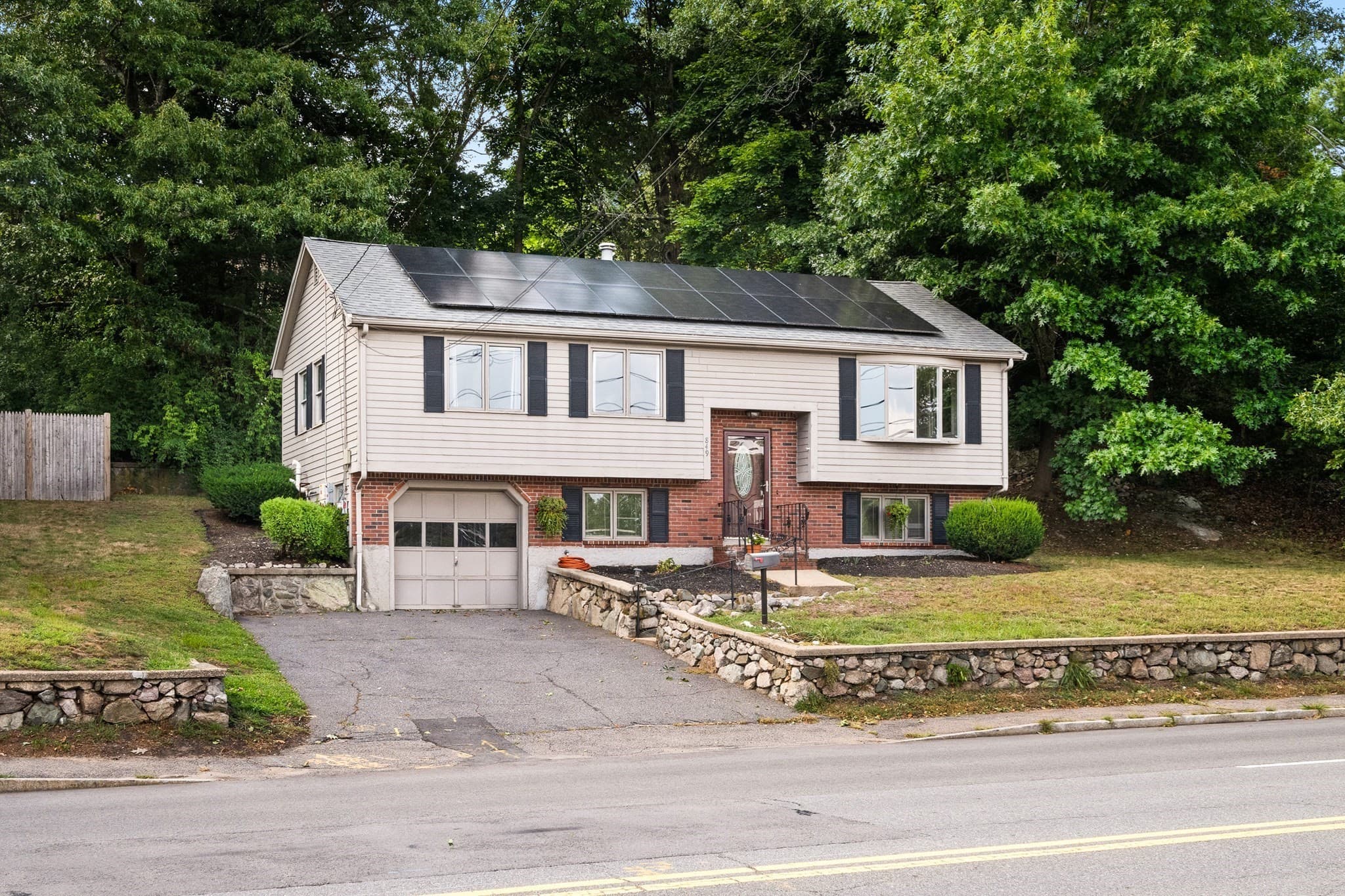 849 Washington St, Dedham MA 02026