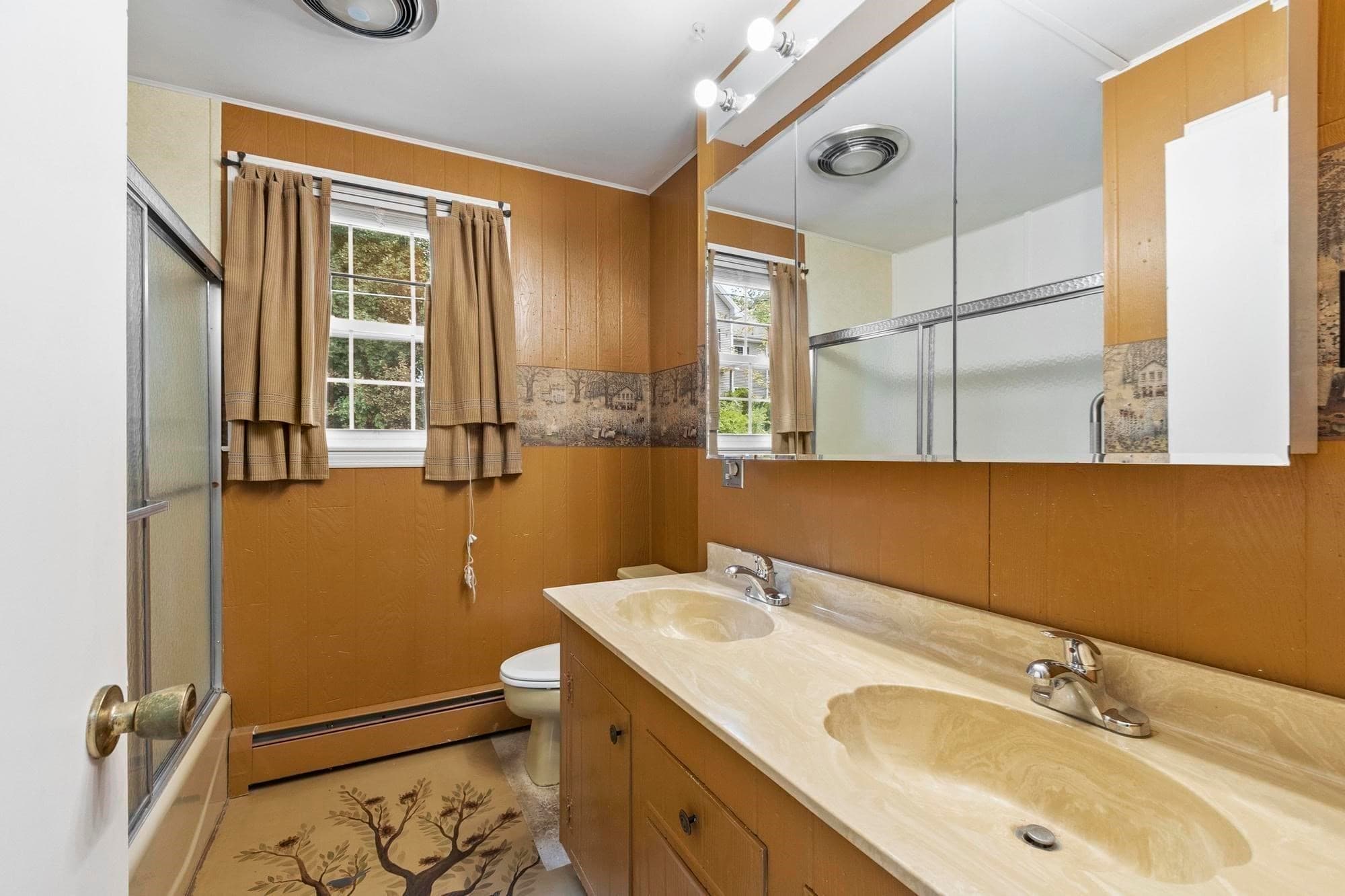 Single Family Residence at 40 Mill St, Gardner MA 01440, Gardner, photo 28 of 42