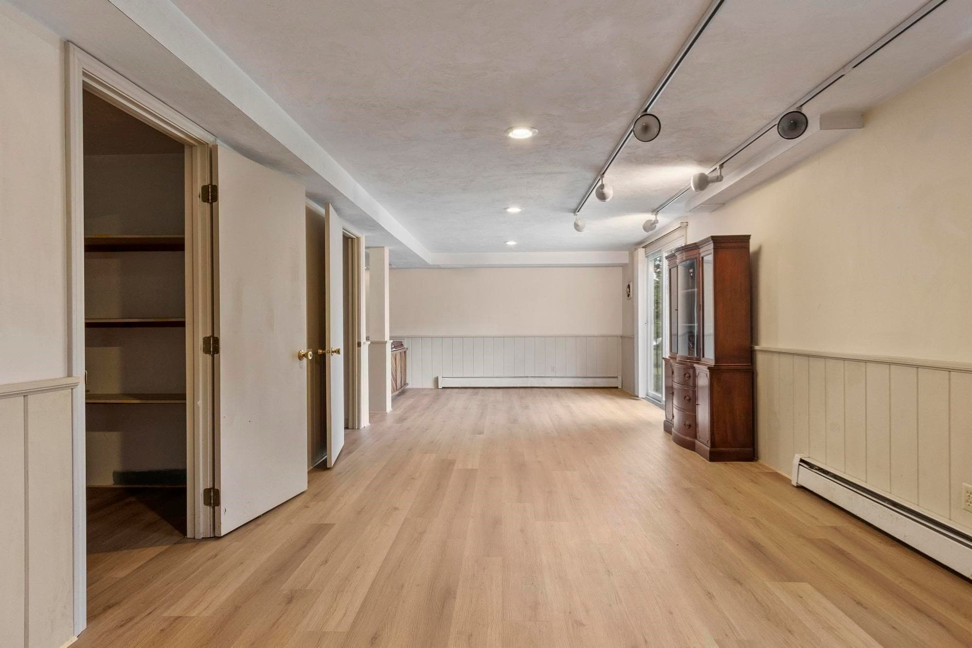 Single Family Residence at 40 Mill St, Gardner MA 01440, Gardner, photo 30 of 42