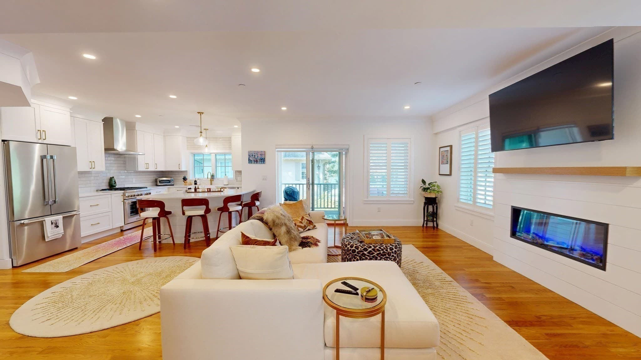 Condominium at 20 Lawrence St # 2, Wakefield MA 01880, photo 3 of 23