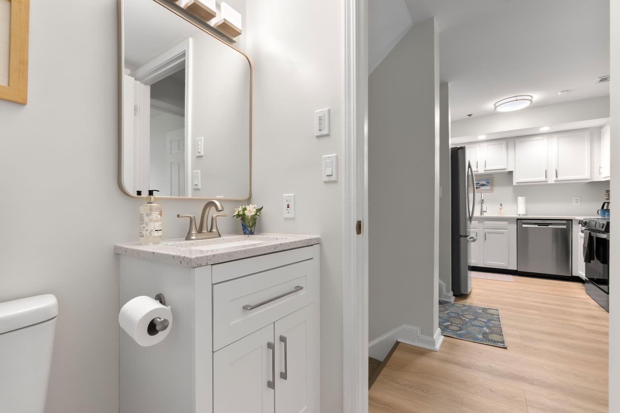 Condominium at 4 Duck Pond Rd # 206, Beverly MA 01915, Beverly, photo 13 of 29