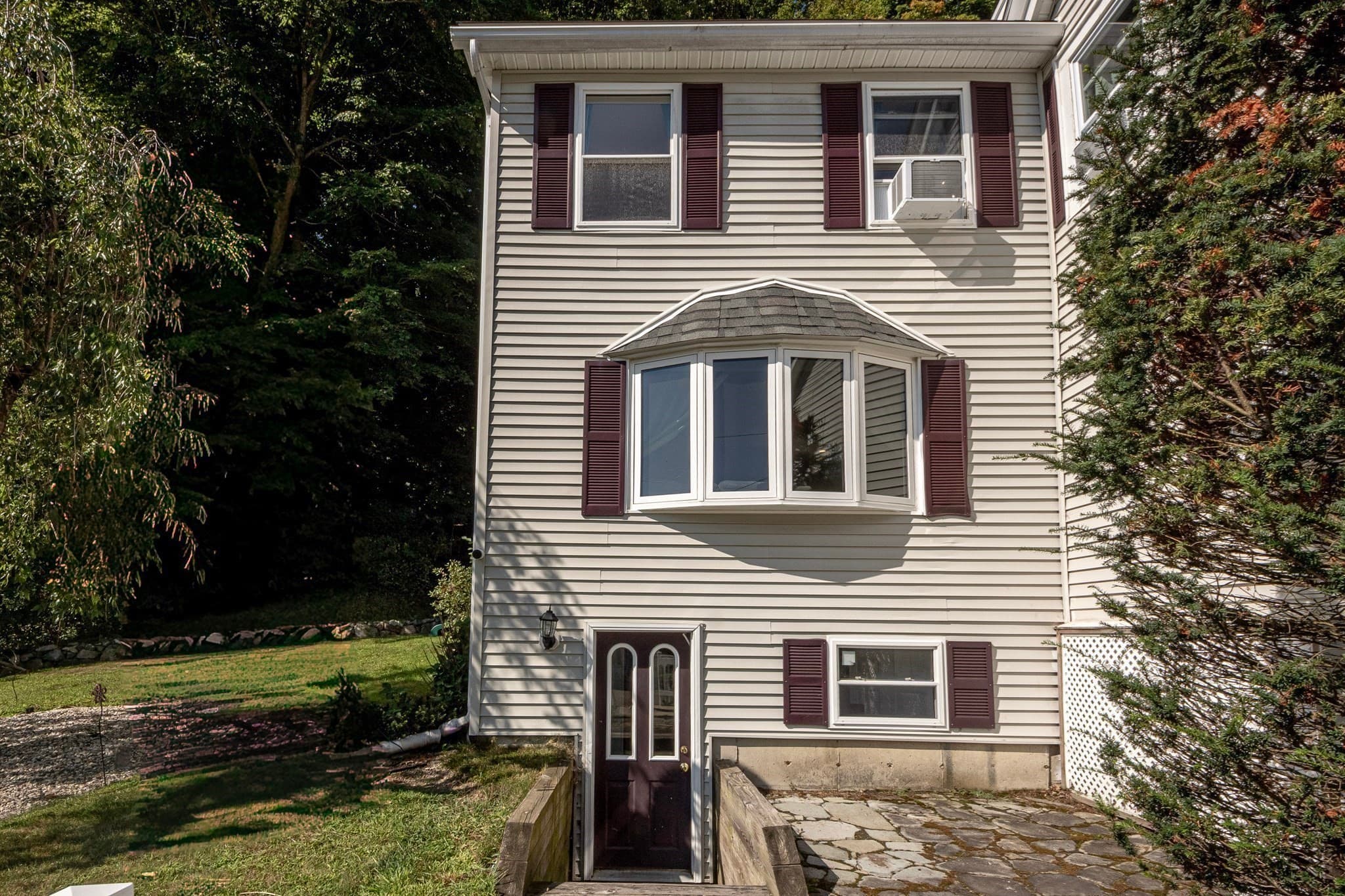 Single Family Residence at 50 Linwood Street, Haverhill MA 01830, photo 32 of 36