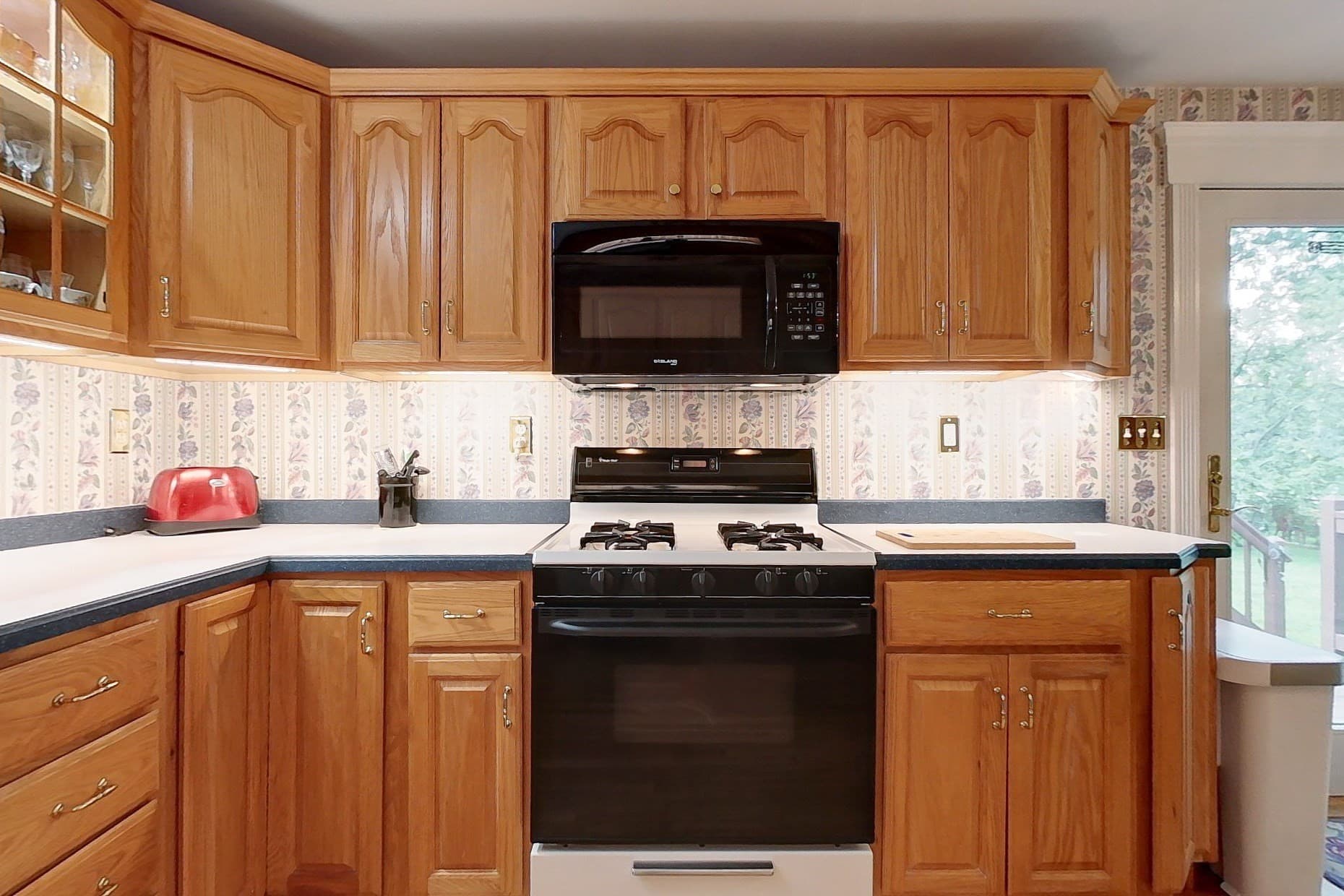 Single Family Residence at 220 River Rd, Lowell MA 01852, Lowell, photo 6 of 35