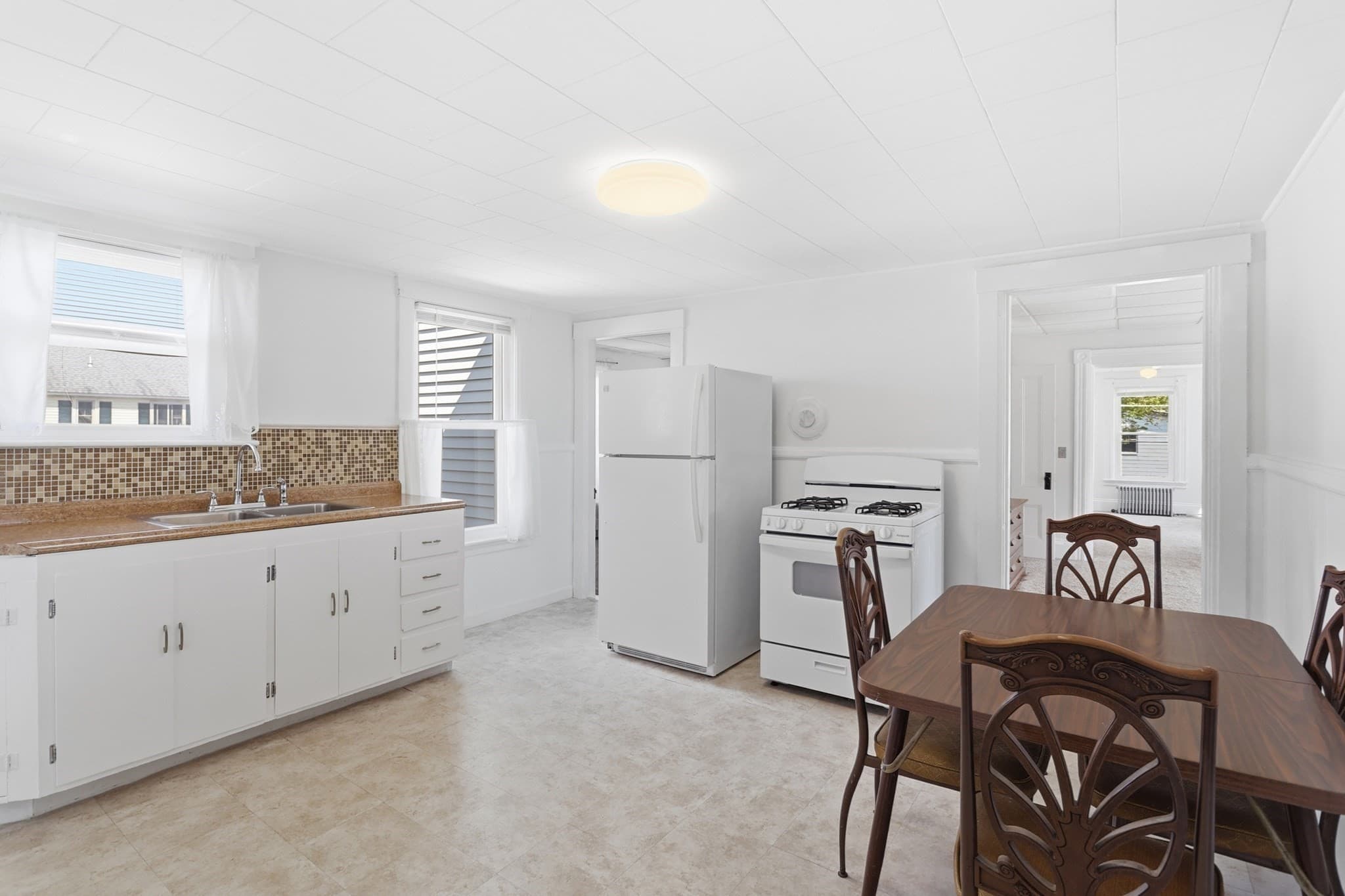 3 Family - 3 Units Up/Down at 109 4th St., Leominster MA 01453, Leominster, photo 14 of 38