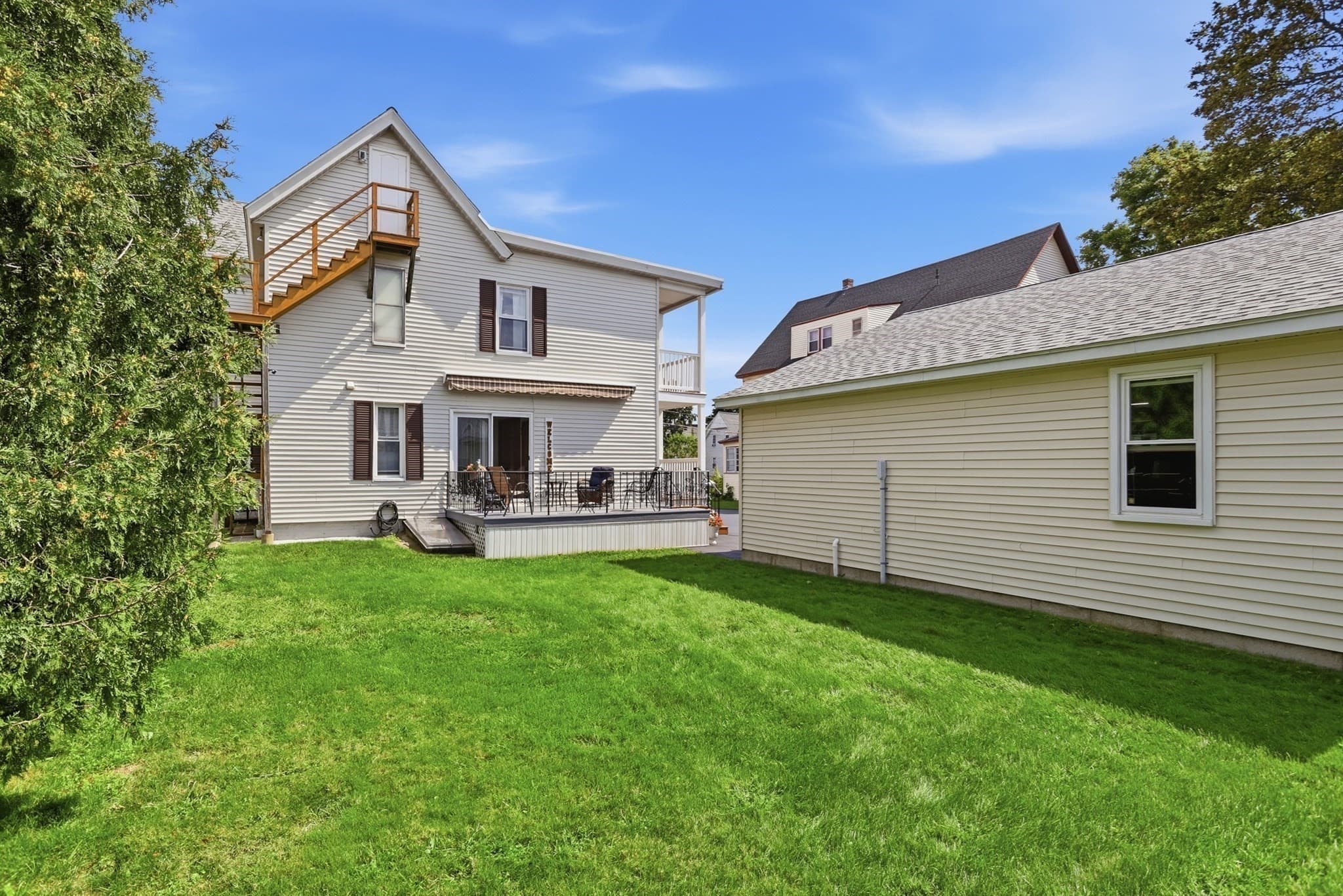 3 Family - 3 Units Up/Down at 109 4th St., Leominster MA 01453, Leominster, photo 4 of 38