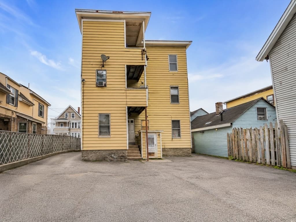 3 Family - 3 Units Up/Down at 30-32 Spruce, Lawrence MA 01841, Lawrence, photo 26 of 27