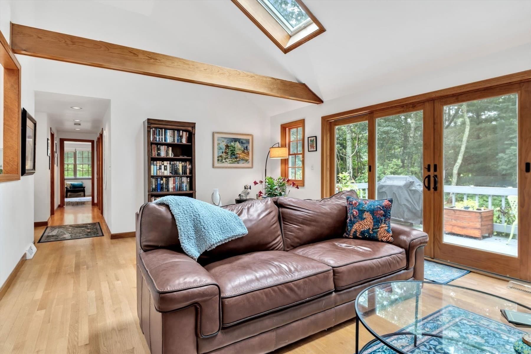 Single Family Residence at 8 Golf Link Cir, Sandwich MA 02563, Sandwich, photo 6 of 39