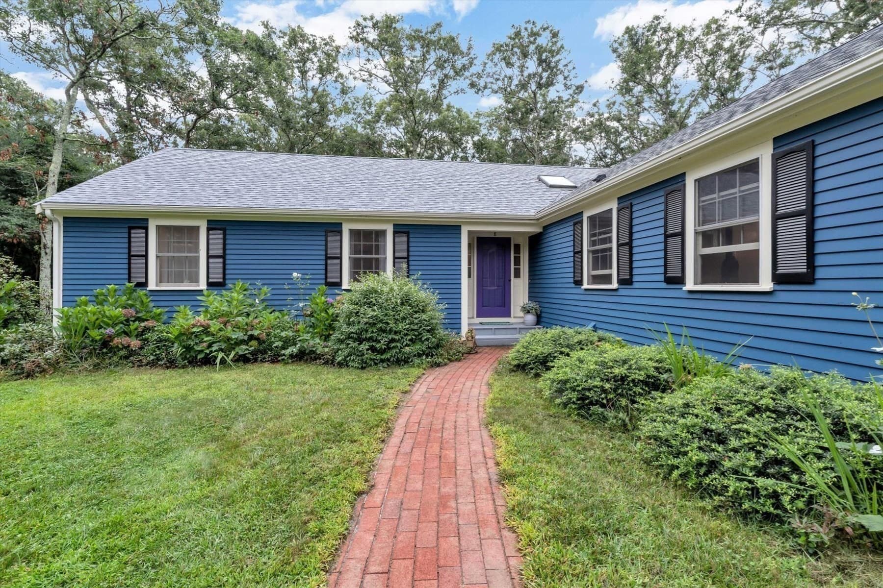 8 Golf Link Cir, Sandwich MA 02563