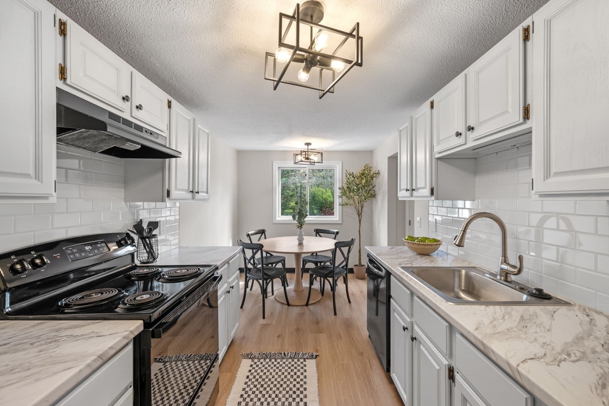 Condominium at 12 Ledgewood Way # 16, Peabody MA 01960, Peabody, photo 9 of 31