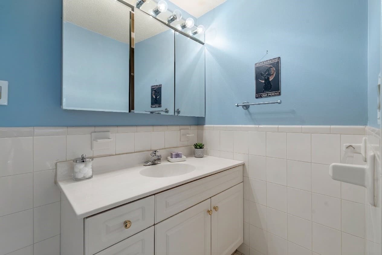 Condominium at 45 Macy St # 303B, Amesbury MA 01913, Amesbury, photo 13 of 16