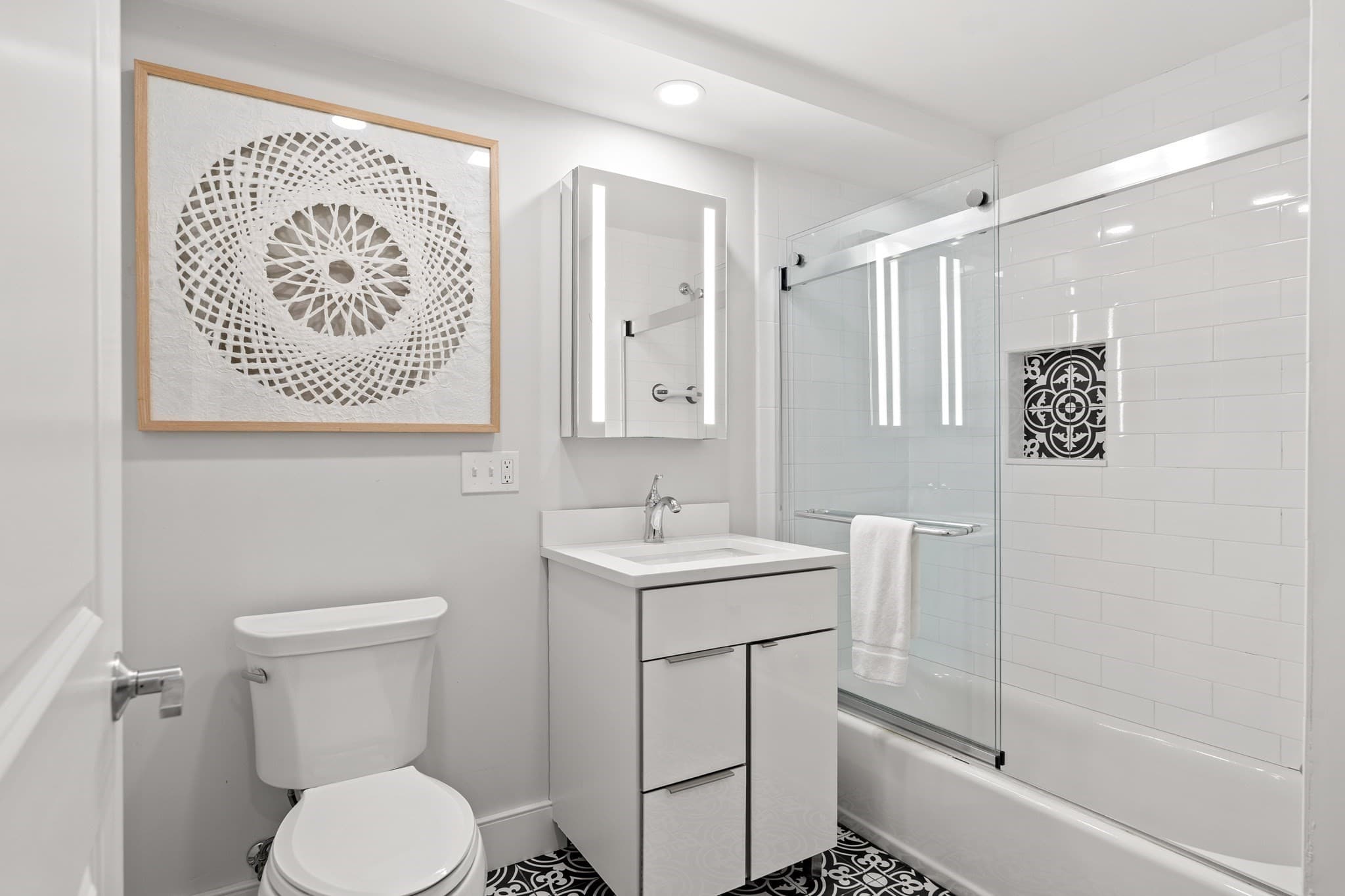 Condominium at 8 Hale Street # 1, Rockport MA 01966, Rockport, photo 9 of 20