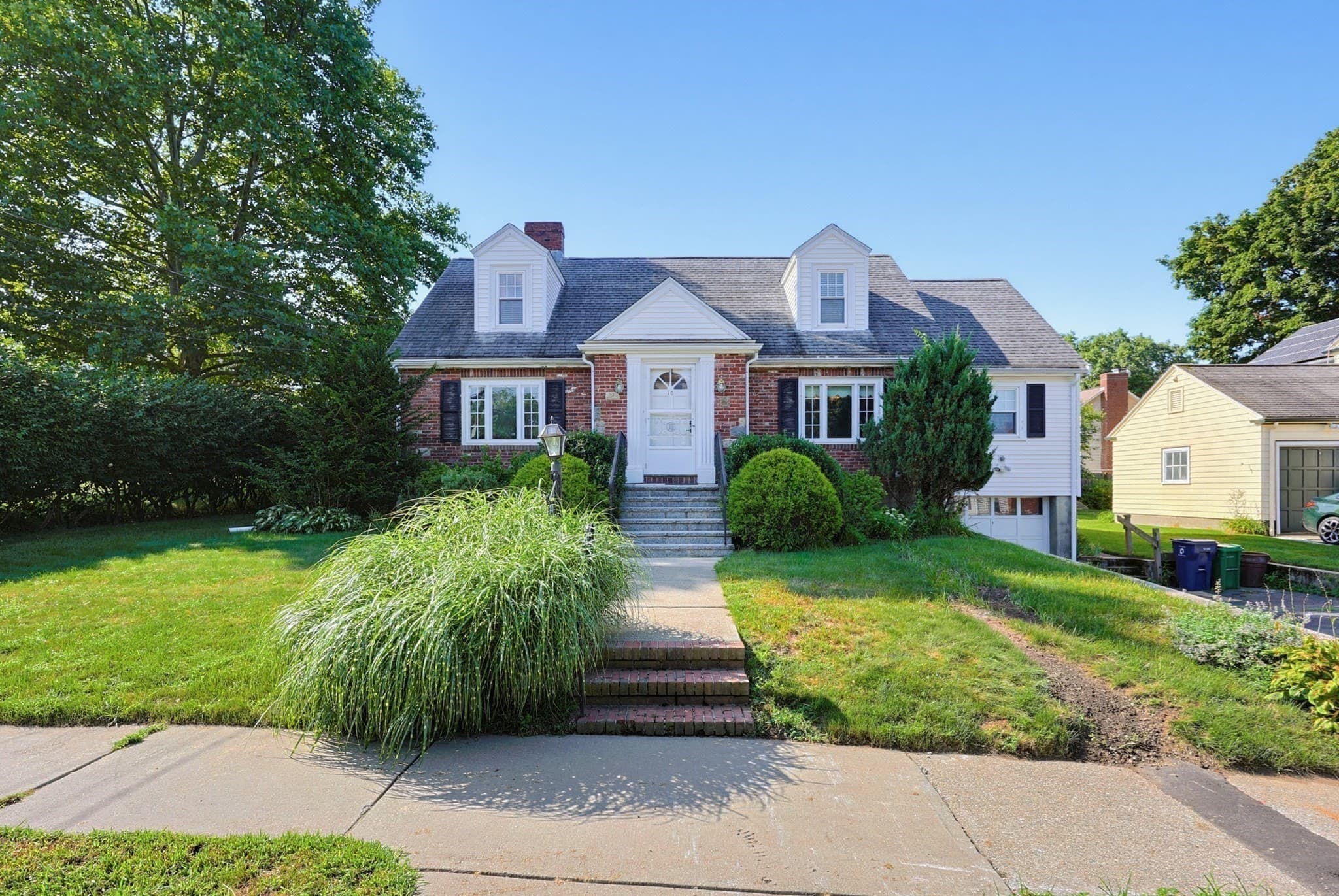 70 Oakdale Rd, Newton MA 02459