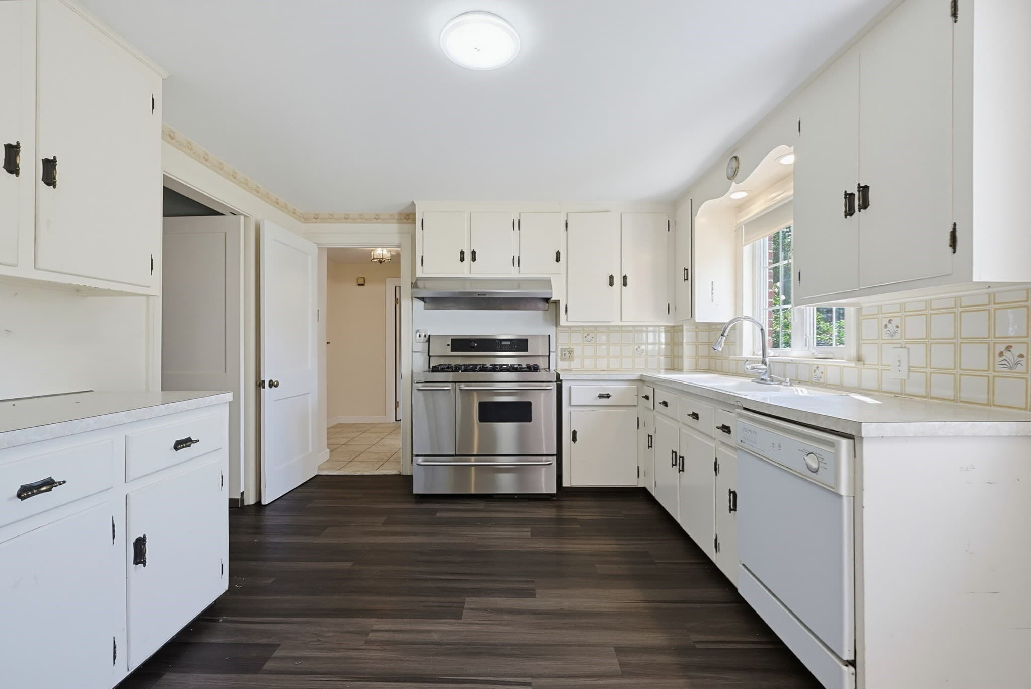 Single Family Residence at 70 Oakdale Rd, Newton MA 02459, Newton, photo 10 of 29