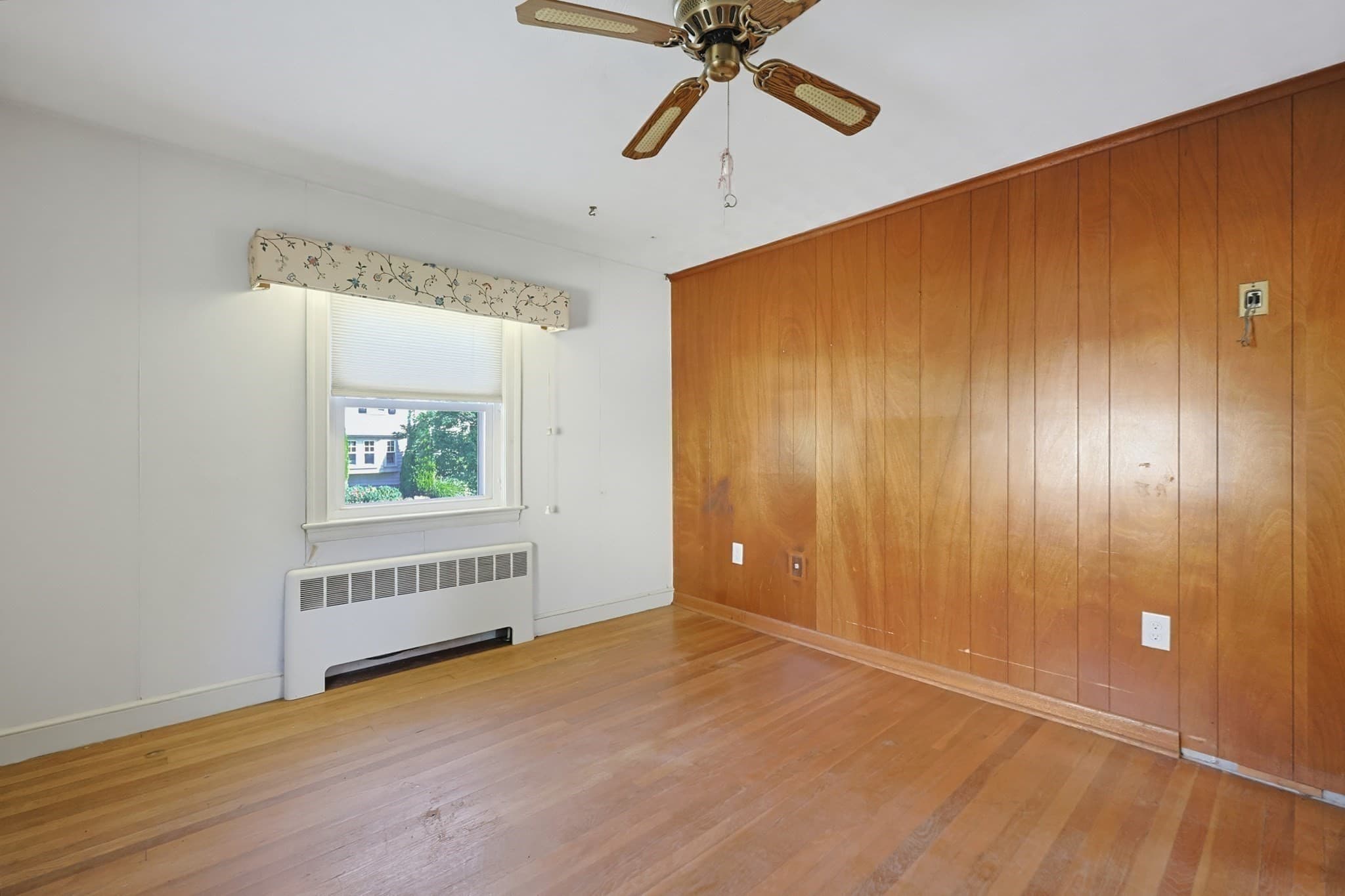 Single Family Residence at 70 Oakdale Rd, Newton MA 02459, Newton, photo 15 of 29