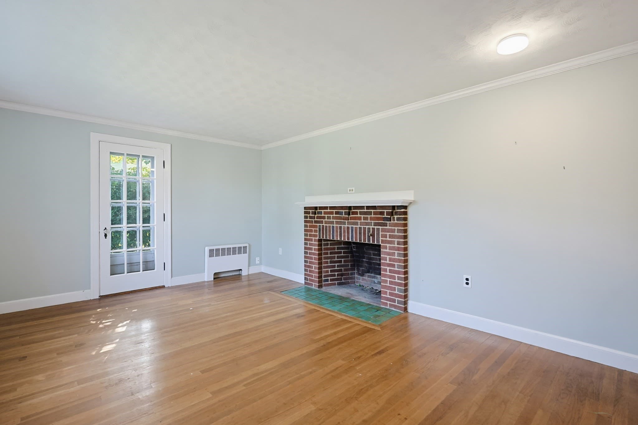 Single Family Residence at 70 Oakdale Rd, Newton MA 02459, Newton, photo 4 of 29