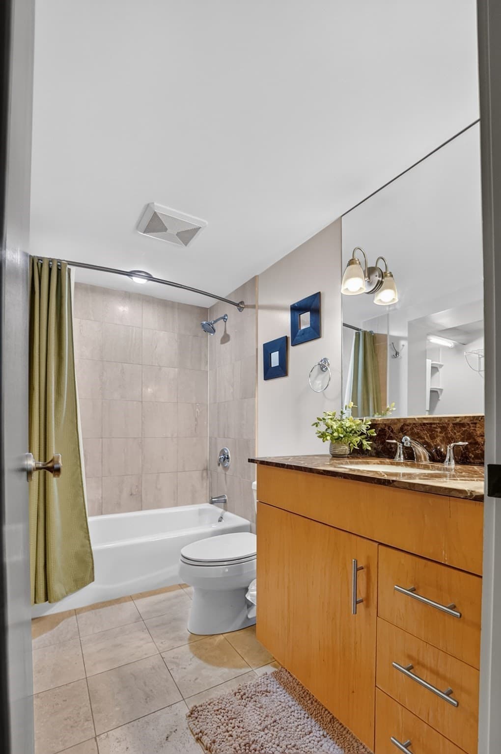 Condominium at 99-105 Broad St # 6G, Boston MA 02110, photo 17 of 26