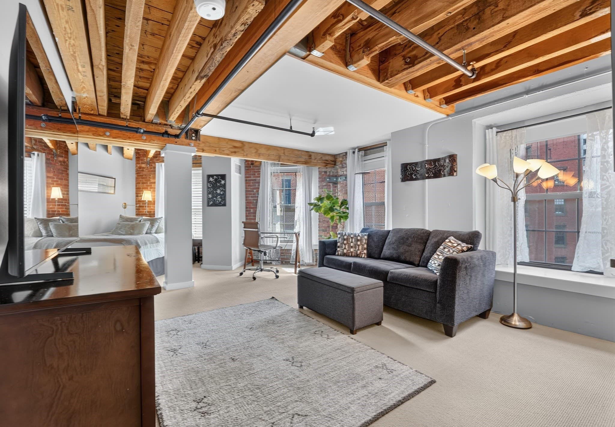 Condominium at 99-105 Broad St # 6G, Boston MA 02110, photo 3 of 26