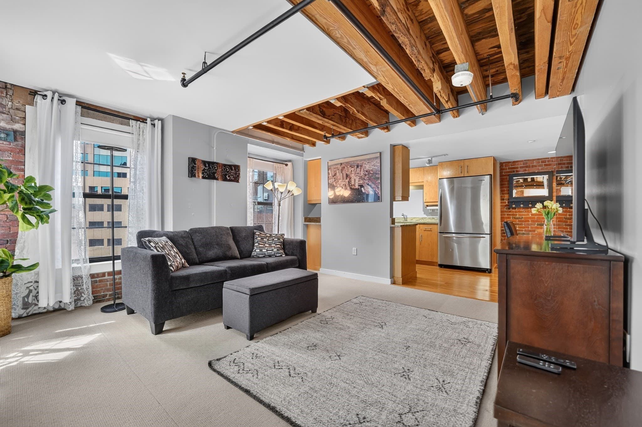 99-105 Broad St # 6G, Boston MA 02110