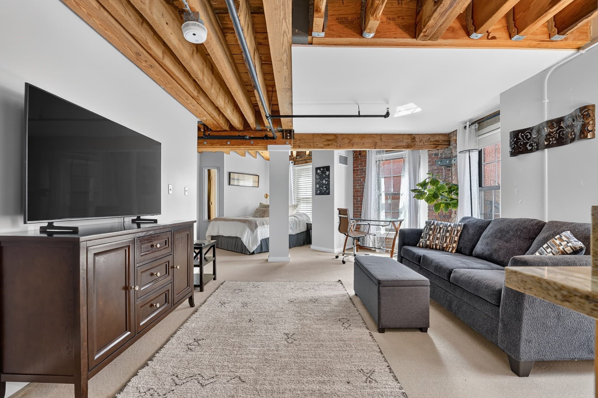 Condominium at 99-105 Broad St # 6G, Boston MA 02110, photo 5 of 26