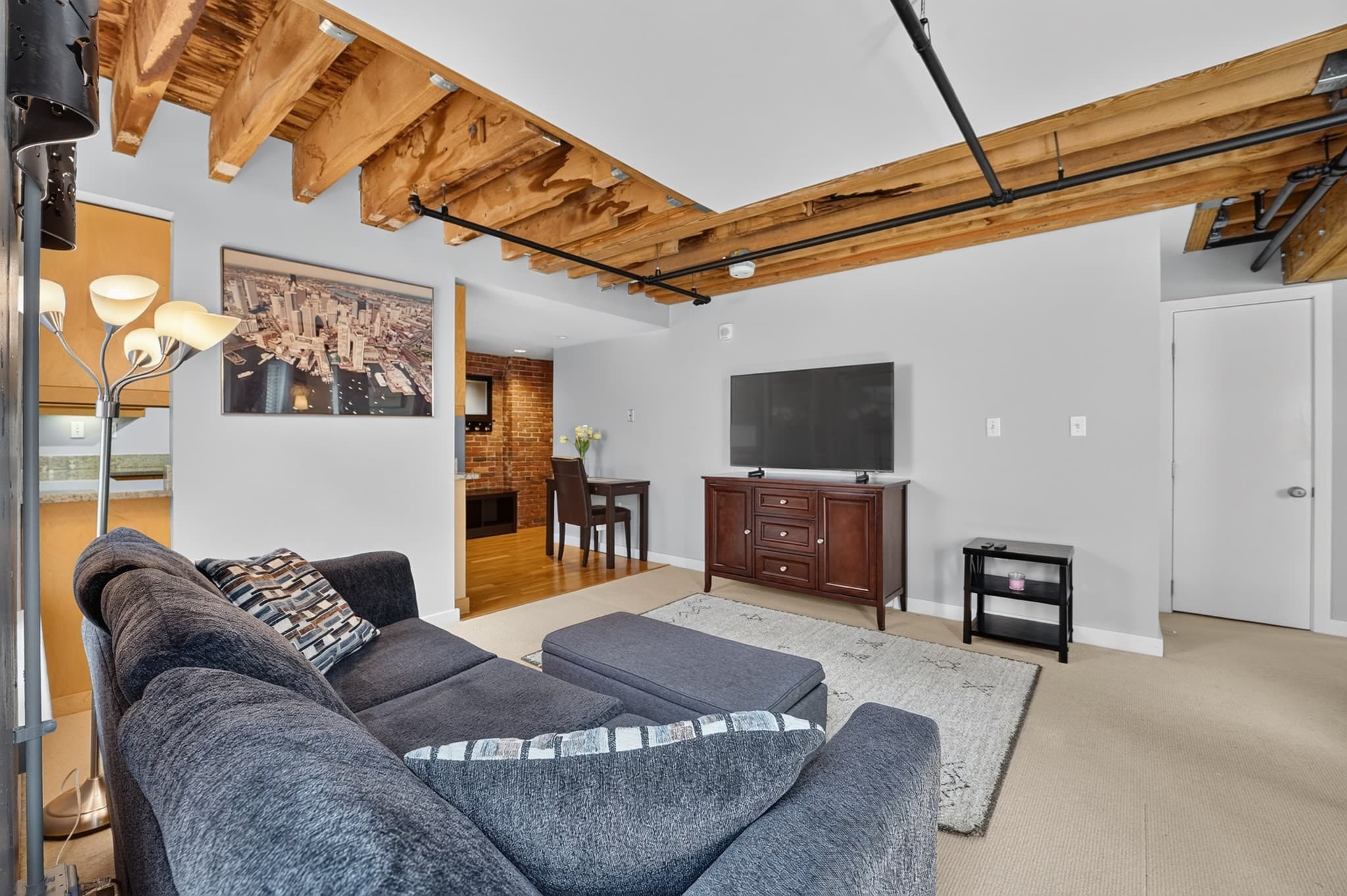 Condominium at 99-105 Broad St # 6G, Boston MA 02110, photo 4 of 26