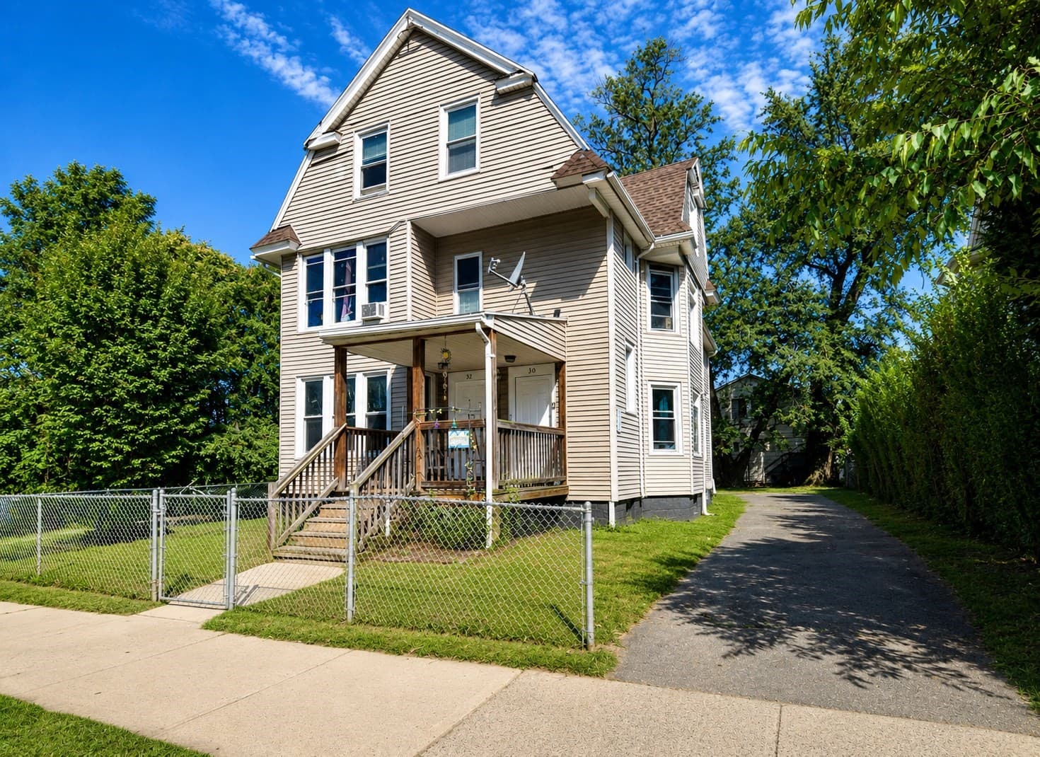 30-32 Huntington St, Springfield MA 01107