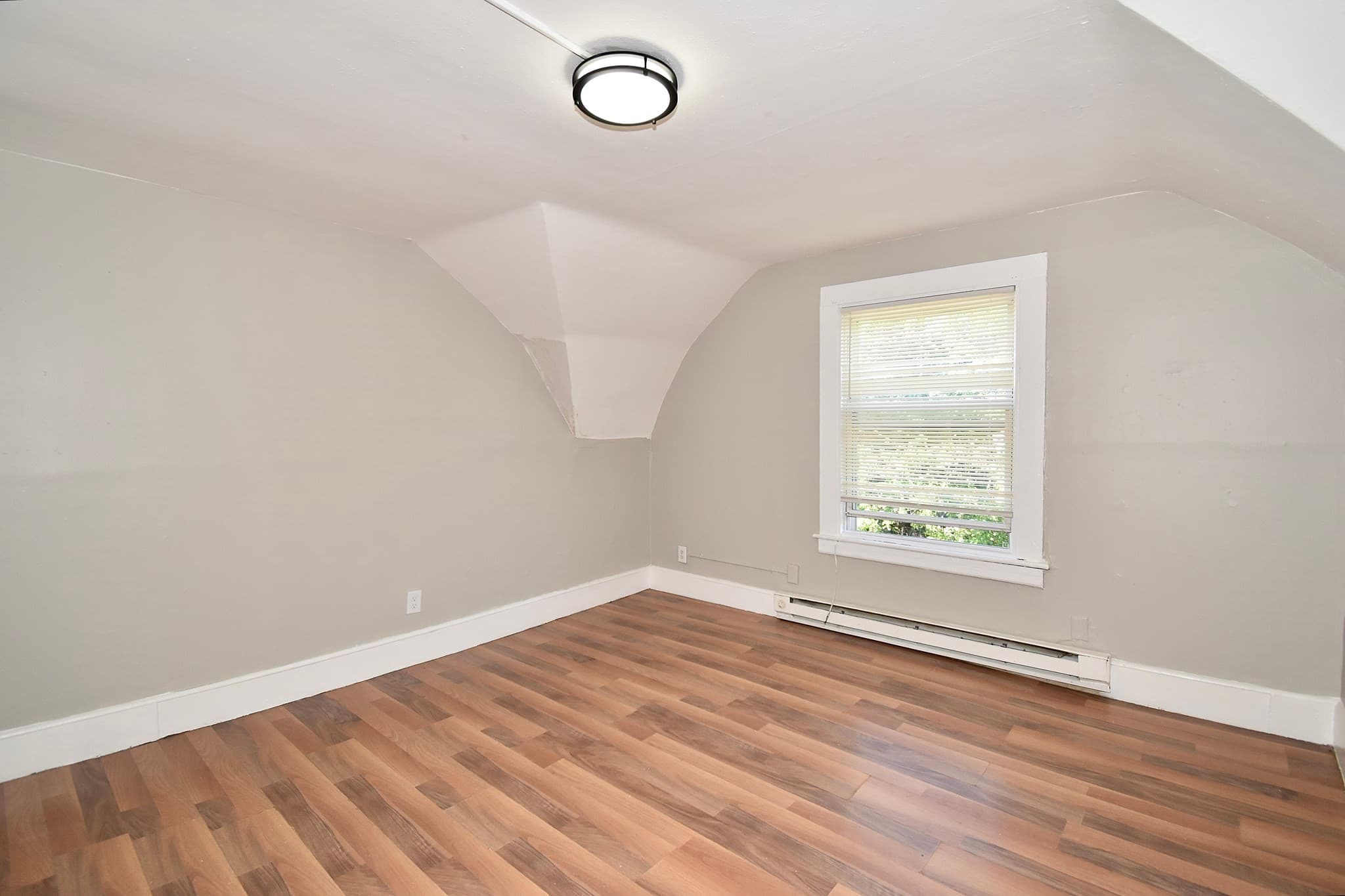 3 Family at 30-32 Huntington St, Springfield MA 01107, Springfield, photo 11 of 15