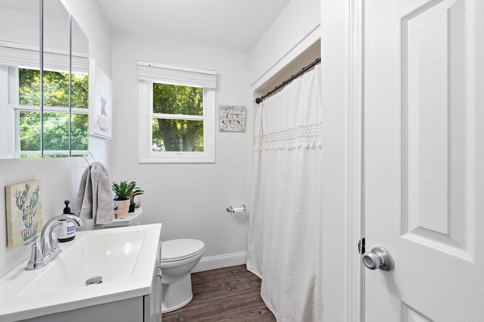 Single Family Residence at 33 Deer Pond Drive, Leicester MA 01524, Leicester, photo 15 of 22