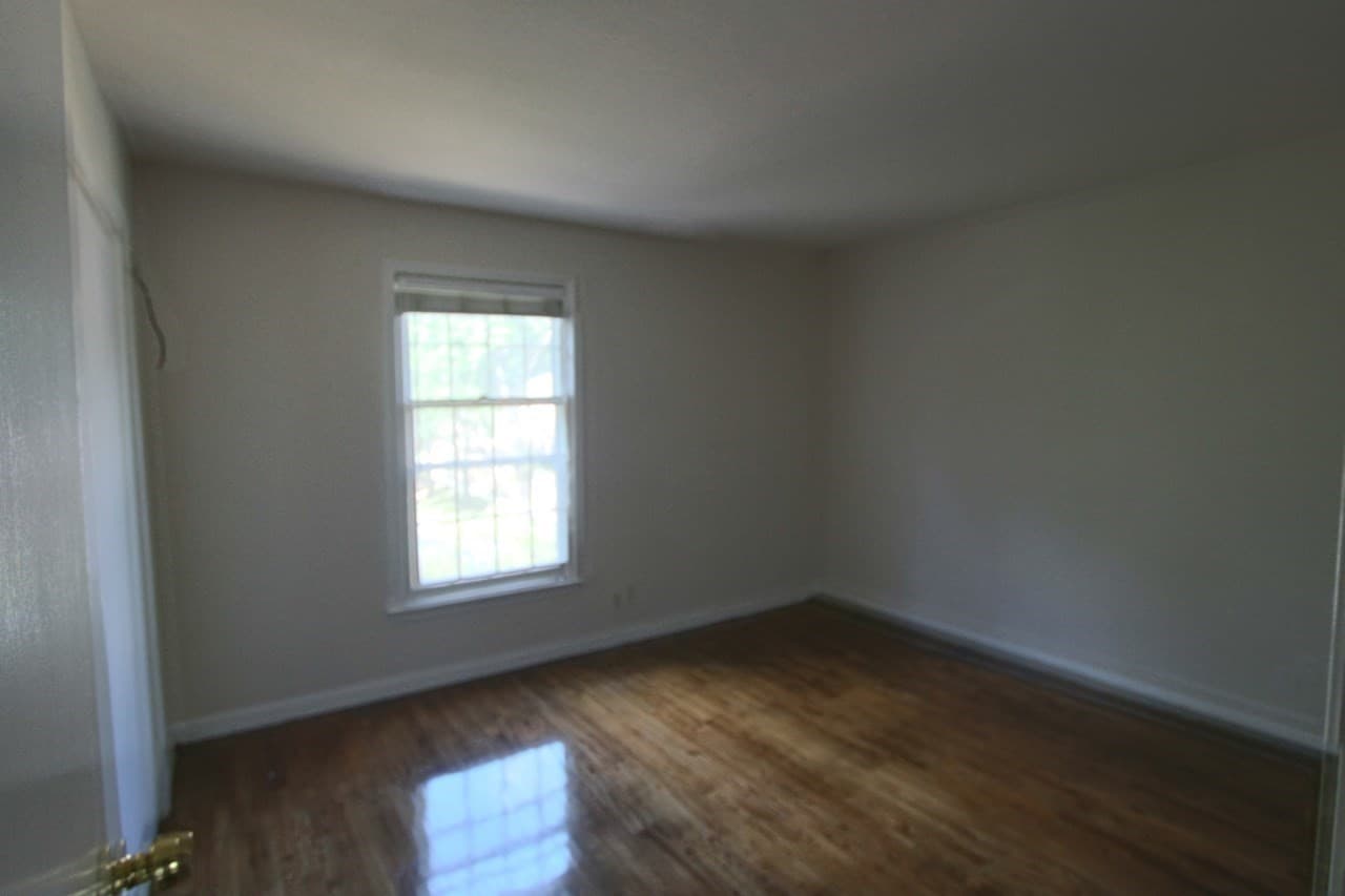 Condominium at 36 Williamsburg # 36, Springfield MA 01108, Springfield, photo 6 of 15