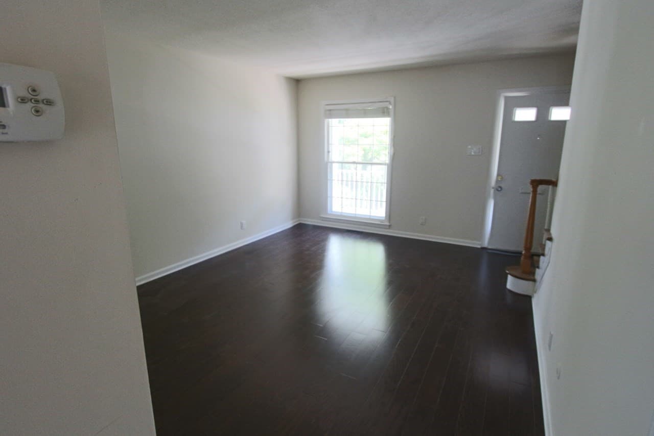 Condominium at 36 Williamsburg # 36, Springfield MA 01108, Springfield, photo 3 of 15